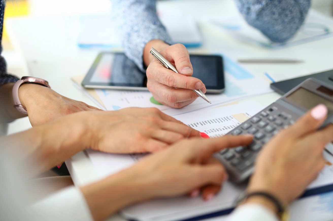 Asesoría fiscal-contable en Valencia - calculadora